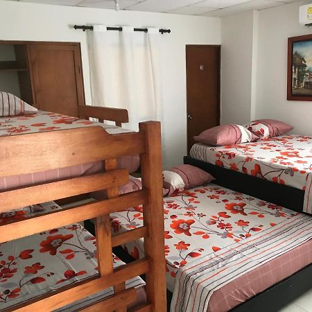 Hospedaje Caribe Express Apartment Cartagena Ngoại thất bức ảnh