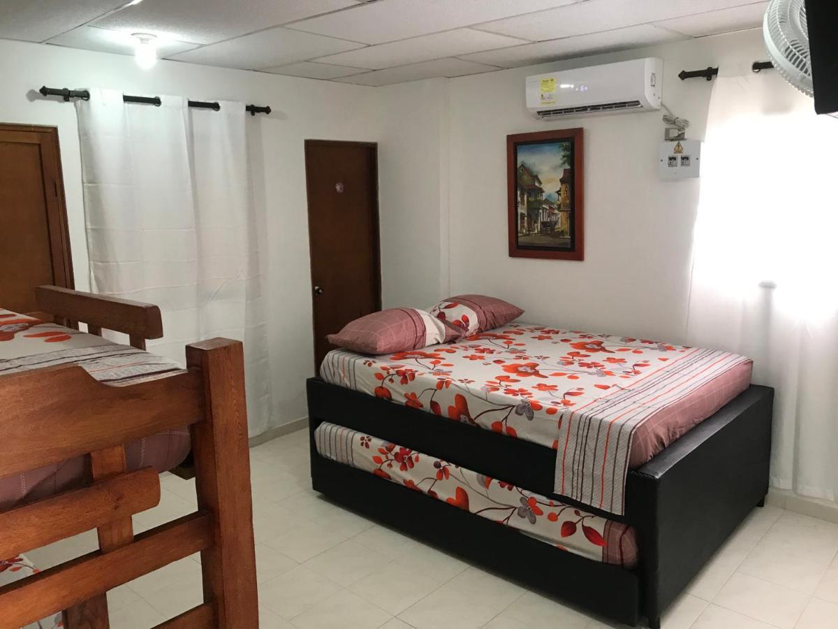 Hospedaje Caribe Express Apartment Cartagena Ngoại thất bức ảnh