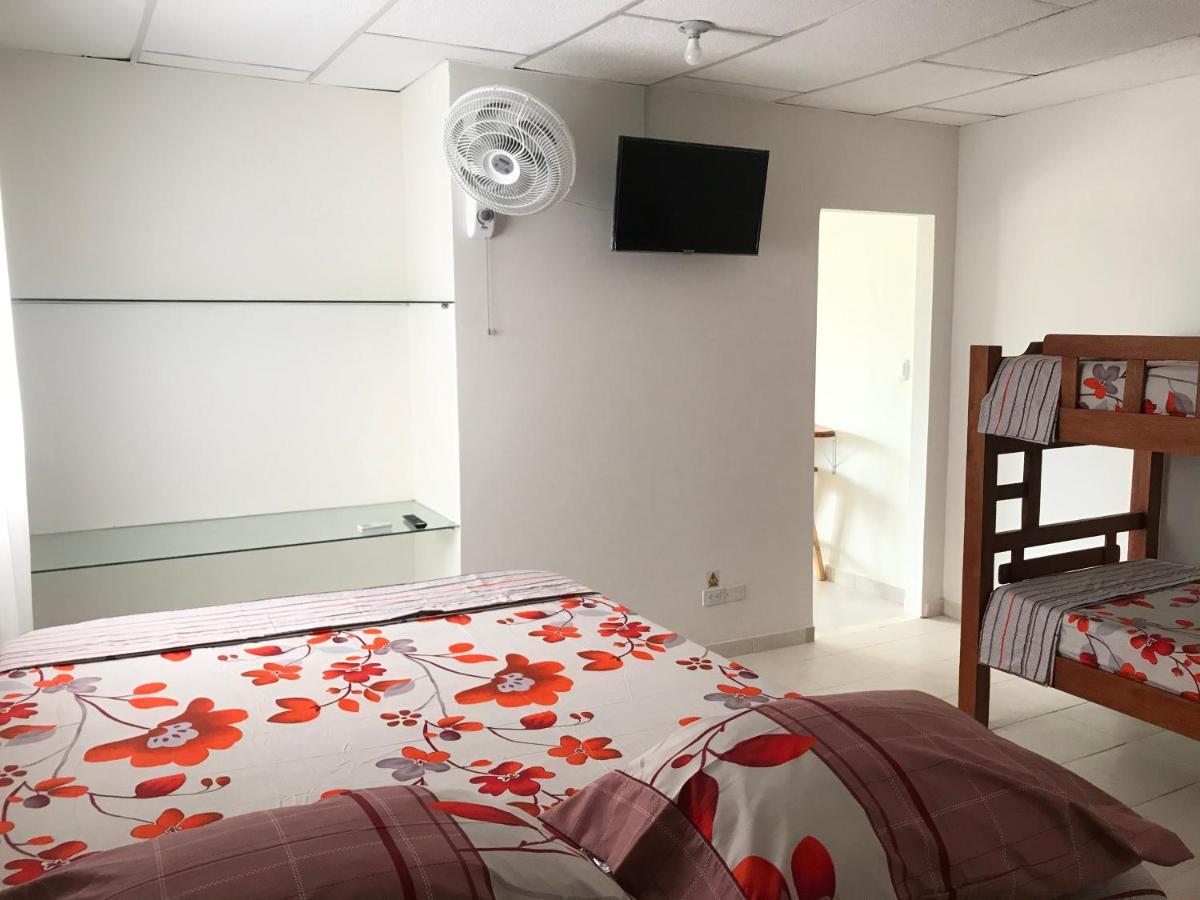 Hospedaje Caribe Express Apartment Cartagena Ngoại thất bức ảnh