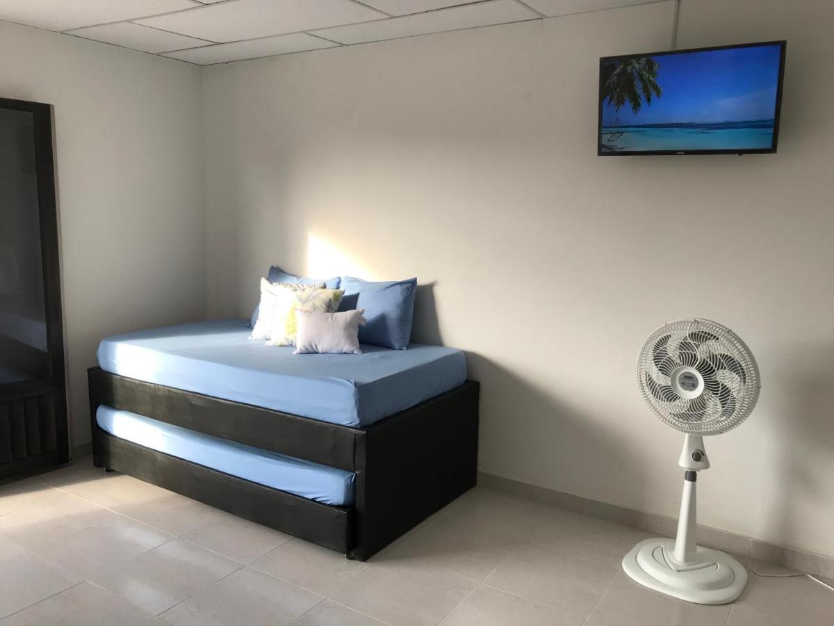 Hospedaje Caribe Express Apartment Cartagena Ngoại thất bức ảnh