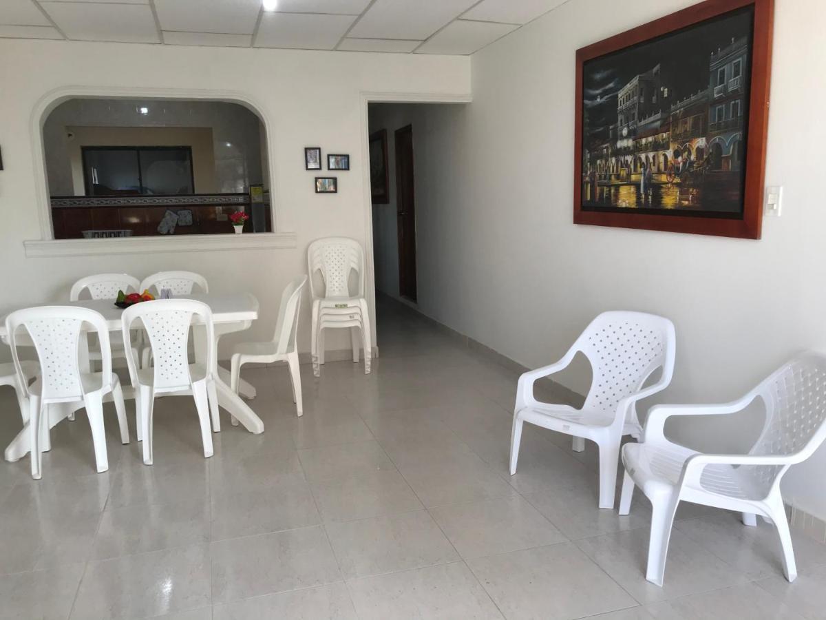 Hospedaje Caribe Express Apartment Cartagena Ngoại thất bức ảnh