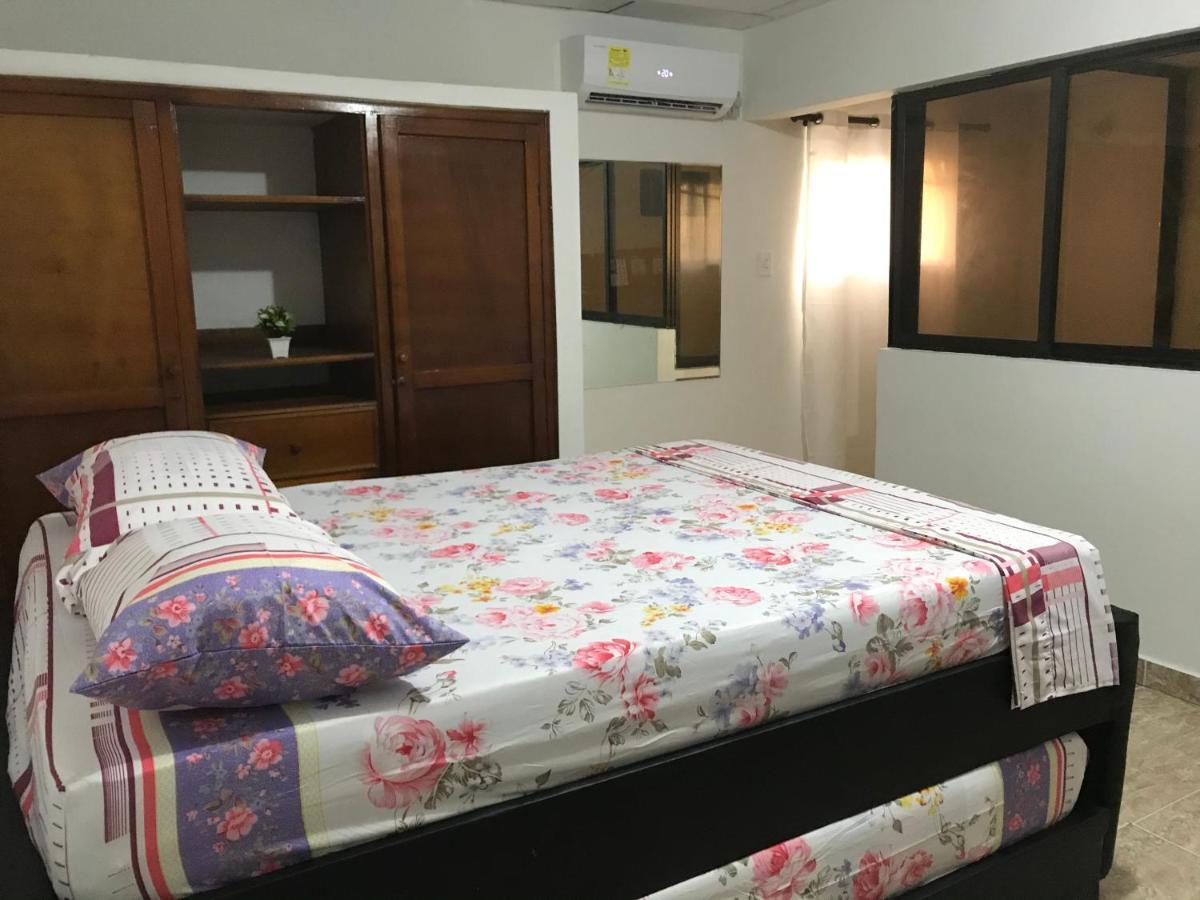 Hospedaje Caribe Express Apartment Cartagena Ngoại thất bức ảnh